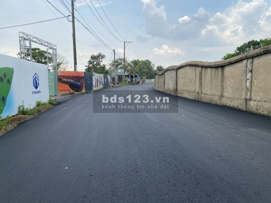 Bán đất mặt tiền giáp quốc lộ 51, kinh doanh buôn bán, shr, thổ cư, giá 1.2 tỷ