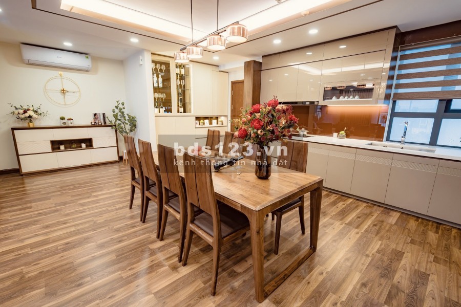 6 Suất ngoại giao căn 3 PN diện tích sử dụng 135m2 tòa Diamond cc Goldmark City