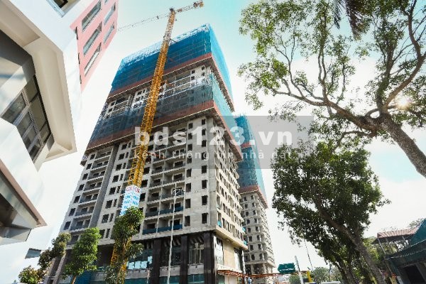 Bán Shophouse khối đế Bình Minh Garden ngay sảnh cư dân view đài phun nước