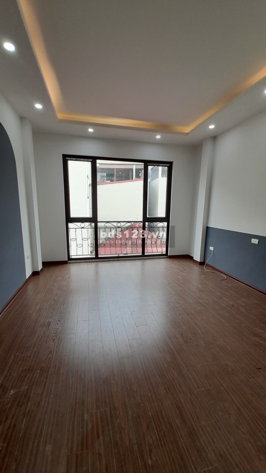 Bán căn nhà ngõ 193 Phú Diễn Bắc Từ Liêm, 50m ra tới chợ, trường học các cấp, ô tô đỗ gần