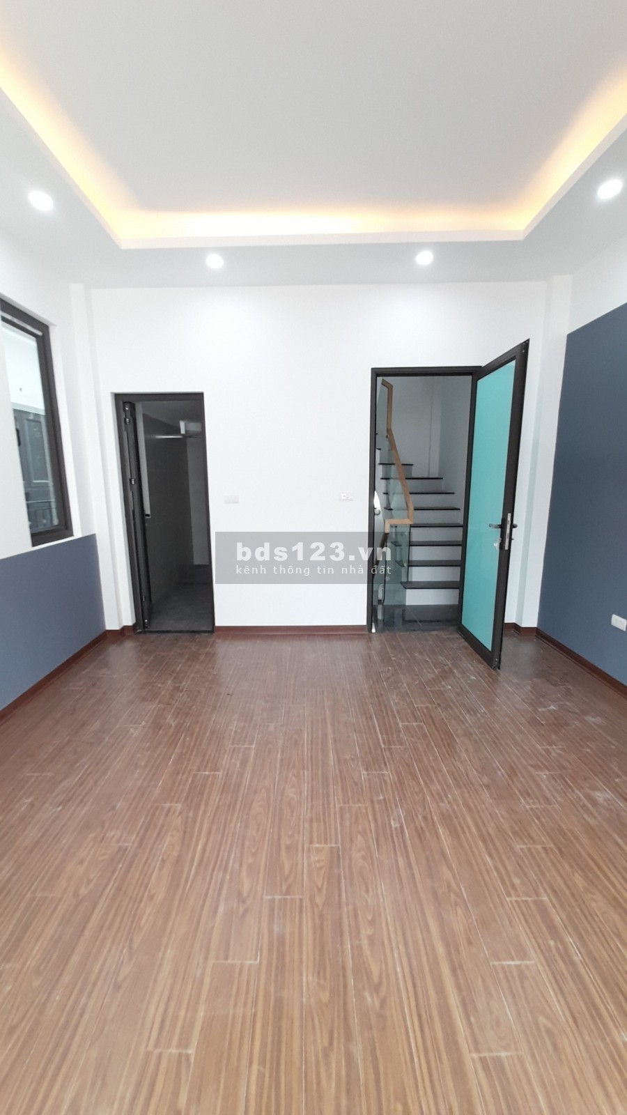 Bán căn nhà ngõ 193 Phú Diễn Bắc Từ Liêm, 50m ra tới chợ, trường học các cấp, ô tô đỗ gần