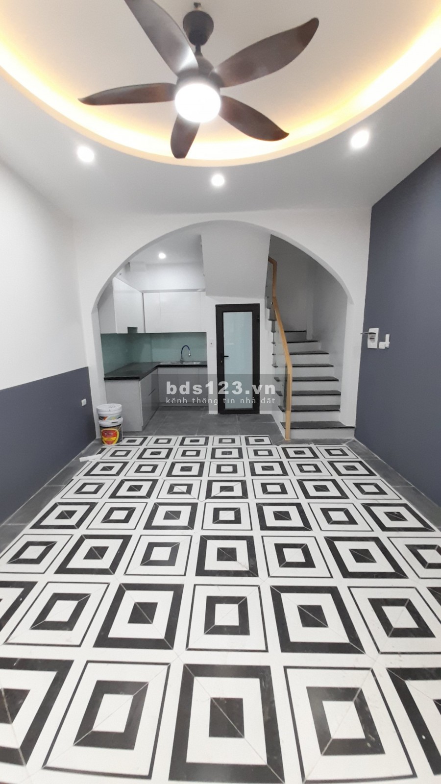 Bán căn nhà ngõ 193 Phú Diễn Bắc Từ Liêm, 50m ra tới chợ, trường học các cấp, ô tô đỗ gần