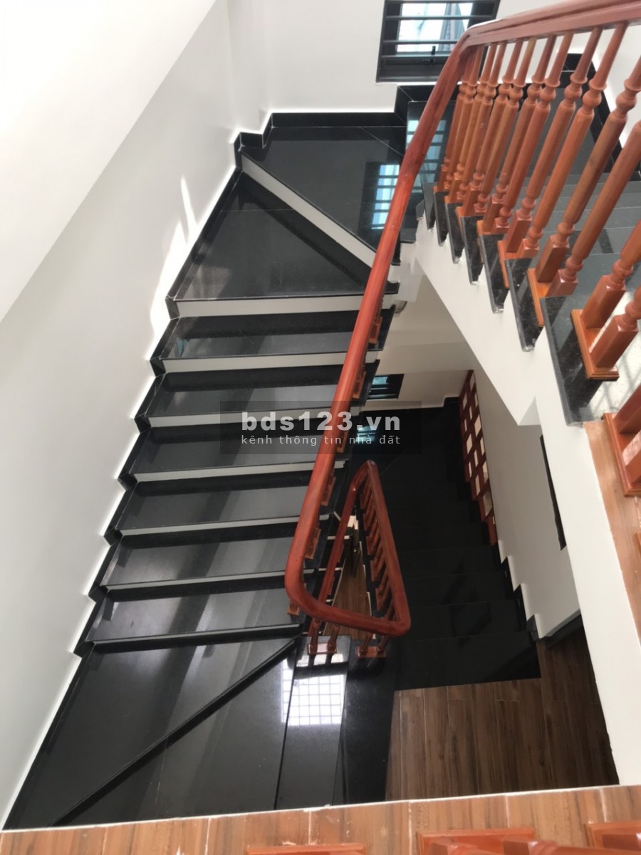 Bán nhà phố An Ninh, dt 43m2, nhà mới gần chợ An Ninh giá bán 1.78 Tỷ