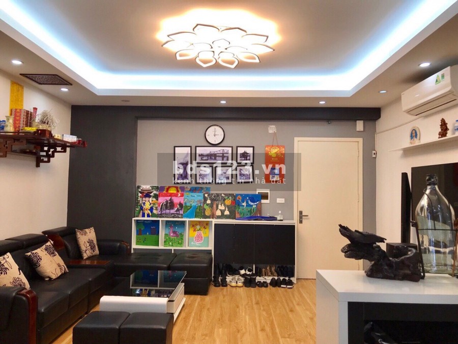 Chính chủ cần bán căn góc chung cư dt 76m2 tại Thanh Hà Mường Thanh nội thất như hình