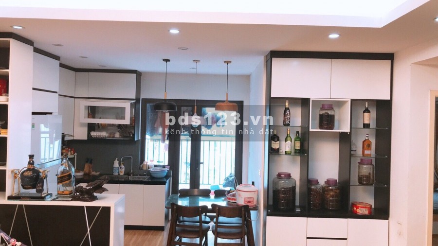 Chính chủ cần bán căn góc chung cư dt 76m2 tại Thanh Hà Mường Thanh nội thất như hình