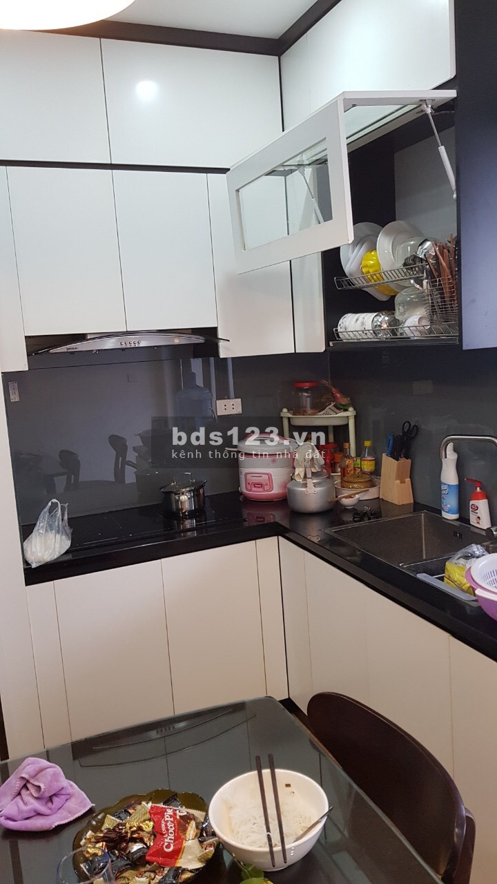 Chính chủ cần bán căn góc chung cư dt 76m2 tại Thanh Hà Mường Thanh nội thất như hình