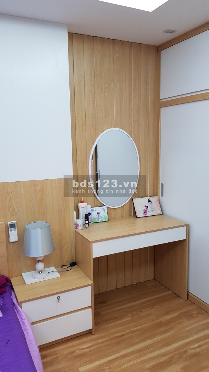 Chính chủ cần bán căn góc chung cư dt 76m2 tại Thanh Hà Mường Thanh nội thất như hình
