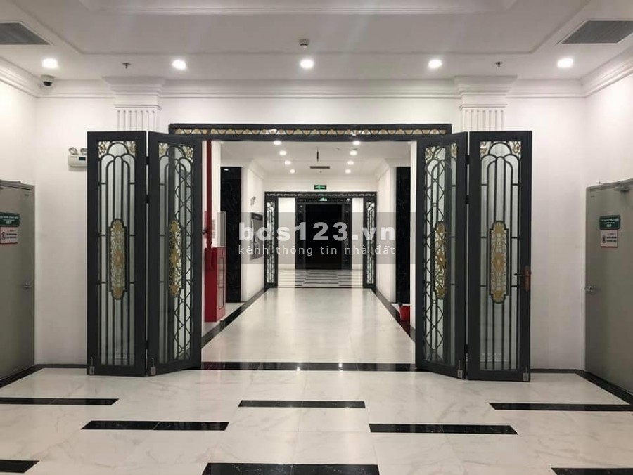 Tôi chính chủ cần bán nhanh căn hộ 2 pn, dt 60m2, giá 2.3 tỷ tại Iris Garden