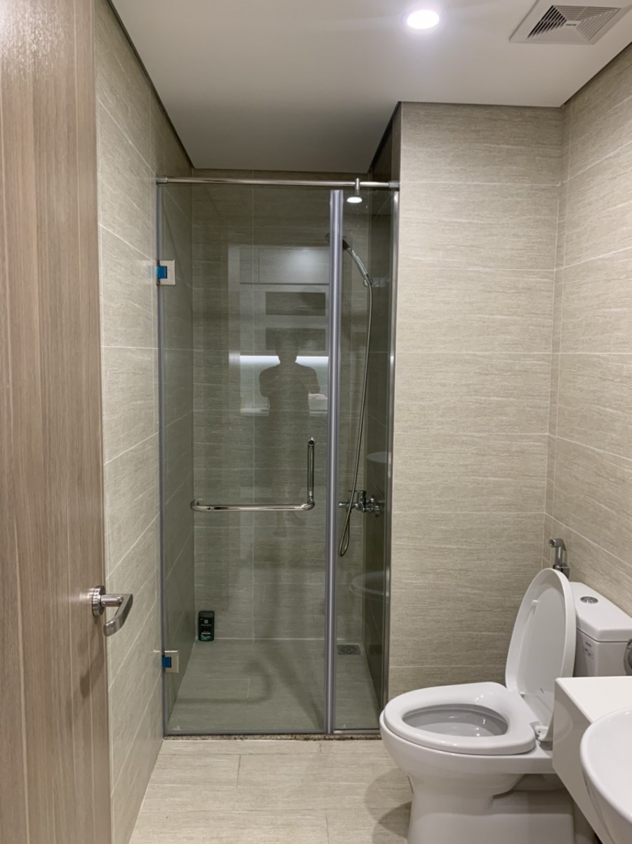 Chính chủ bán căn hộ chung cư Vinhomes Ocean park, Gia lâm DT 43m2 Giá 1.3 tỷ LH 0948685886