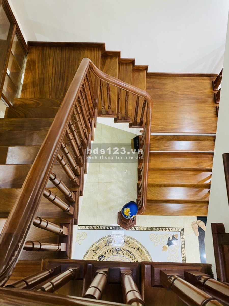 Bán nhà 3.5 tầng, 88m2, mt 4.8m, gara ô tô, cực đẹp phố Bình Lộc, giá bán chỉ 3 tỷ 500