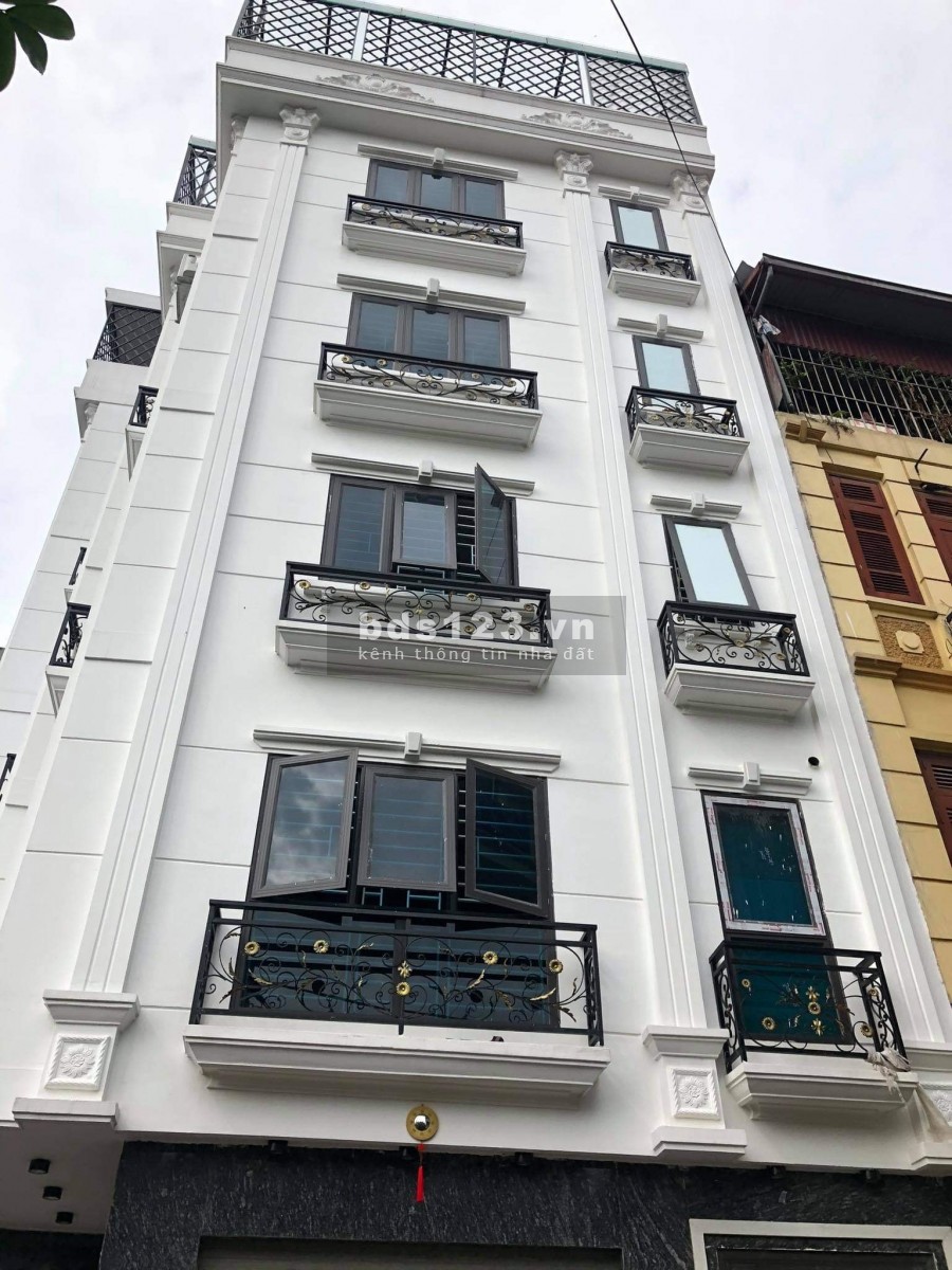 45m Nguyễn Ngọc Vũ Cầu Giấy 6 Tầng, Ô Tô Tránh, Thang Máy, Gần Phố, giá hơn 8 Tỷ