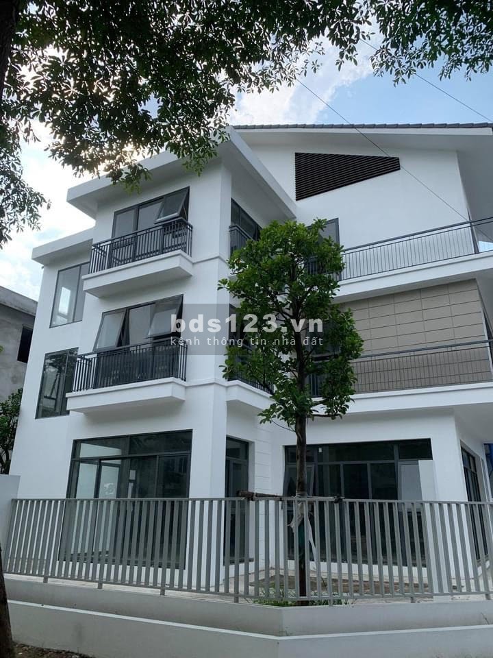 Bán biệt thự Song Lập, 3.5 tầng, dt 250m2, mt 10m khu D Dương Nội, sở hữu lâu dài