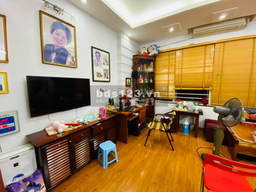 Cơ hội có một không hai trở thành Hàng xóm Time City, dt 45m2, 4 tầng, giá 2.7 tỷ