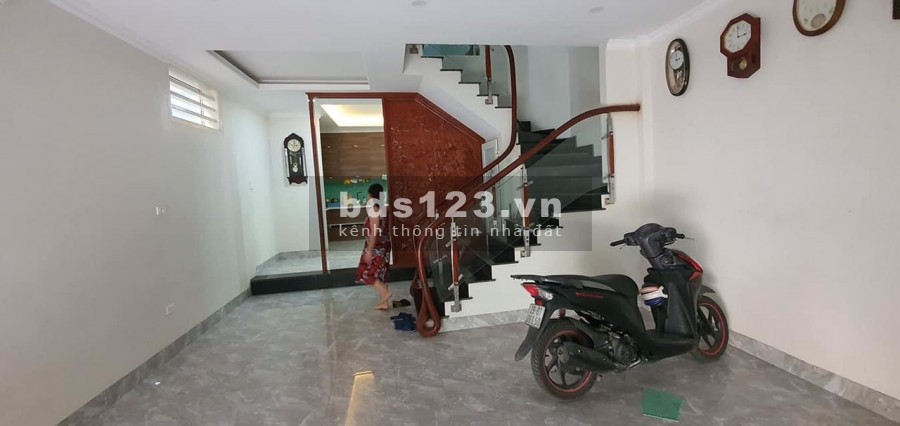 Bán nhà ngõ linh Quang 4 tầng trung tâm quận Đống Đa lô góc giá chỉ có 2 tỷ