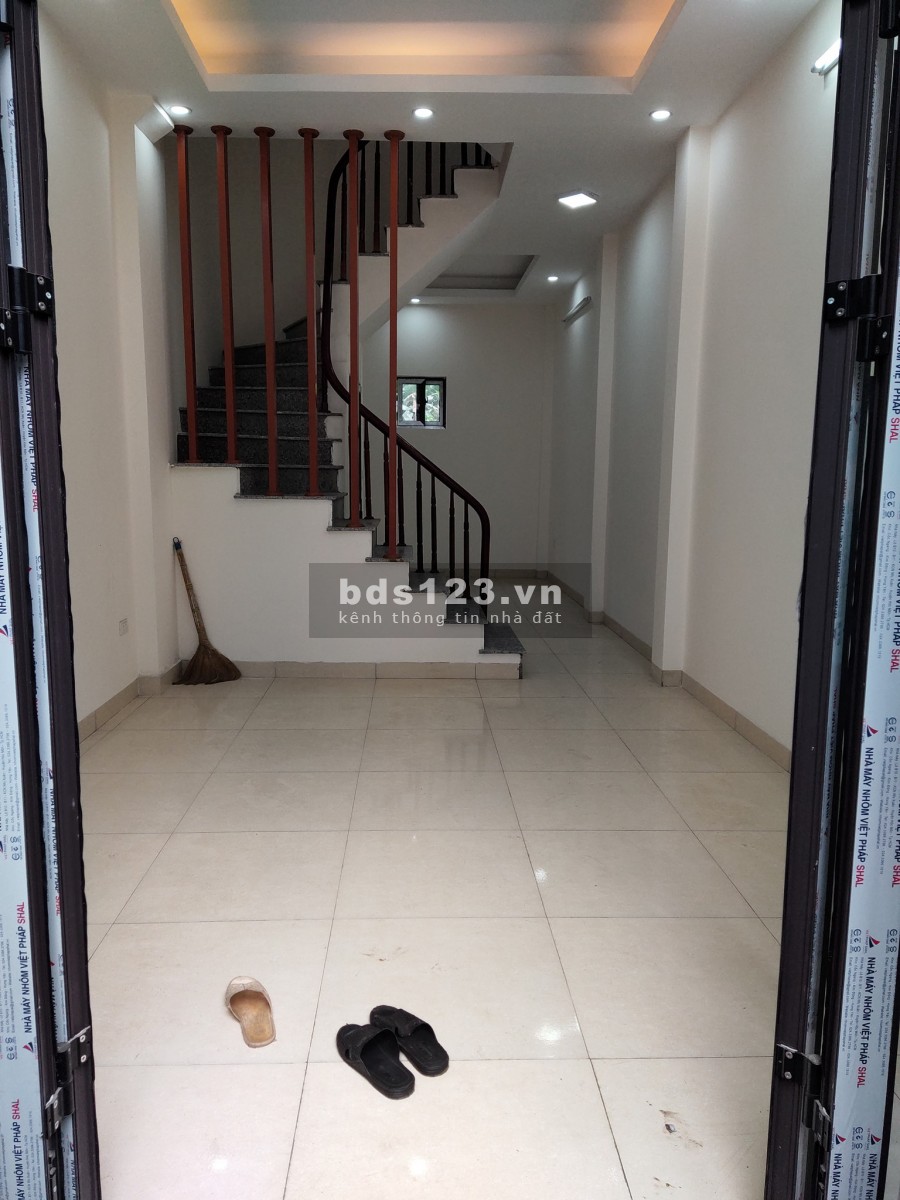 Bán nhà tổ 15 Yên Nghĩa Hà Đông, ô tô vào nhà diện tích 35m2, 3 tầng, giá chỉ 1.7 tỷ