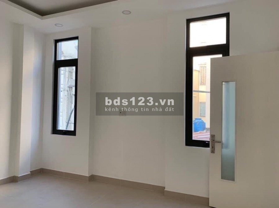Bán gấp nhà Trung tâm Bình Thạnh, 4 tầng bê tông cốt thép, giá bán 3.85 tỷ