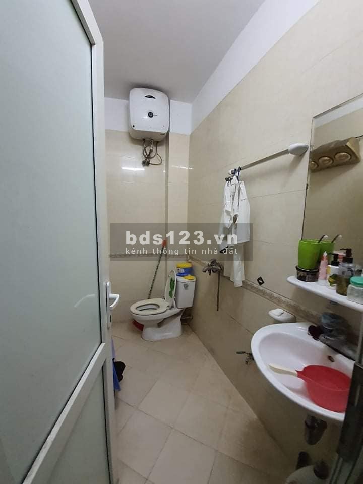 Bán nhà lô góc Kim Giang. Thanh Trì gần hồ điều hoà, diện tích 45m2, giá 4.25 tỷ