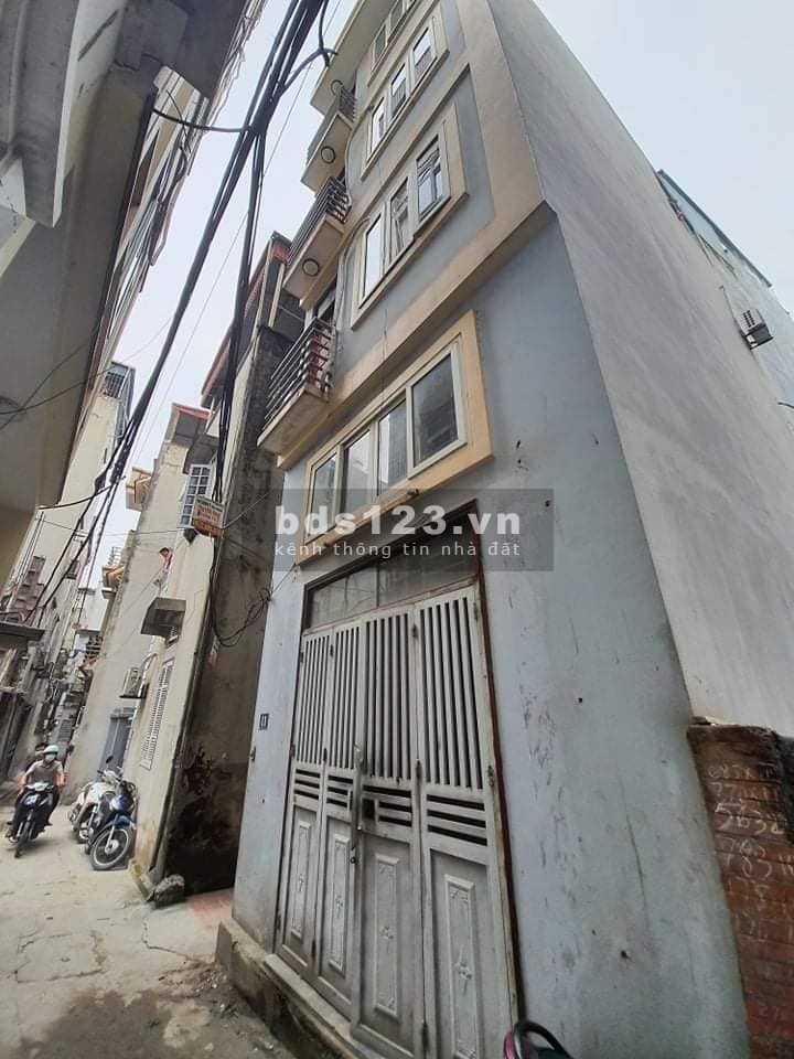 Bán nhà lô góc Kim Giang. Thanh Trì gần hồ điều hoà, diện tích 45m2, giá 4.25 tỷ