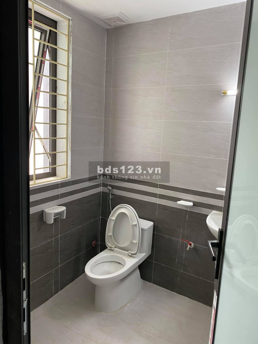 Siêu Phẩm Võ Chí Công Vỉa Hè Thang Máy 4 ô tô tránh 126mx 5 Tầng 20 Tỷ