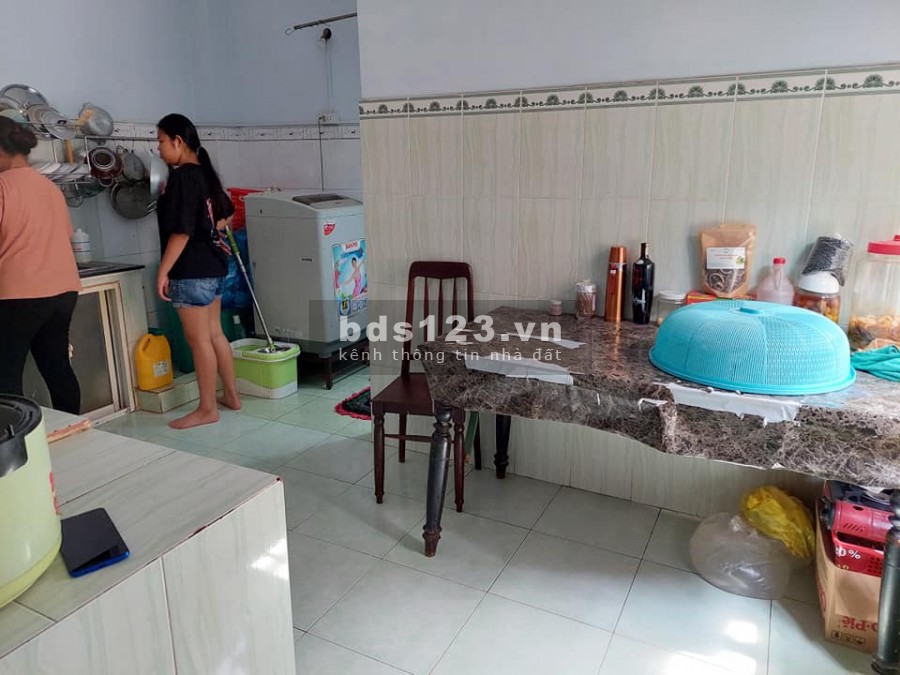 Nhà bán chịu lỗ rẻ hơn thị trường, dt 63,5m2, gần Nguyễn Thị Thập, Quận 7, lh 0989149953