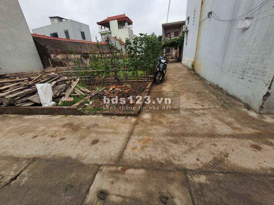Lô đất cực đẹp ở Di Trạch, Hoài Đức, Hà Nội, ô tô vào thoải mái, giá cực rẻ, 2 mặt thoáng LH: 0866657649