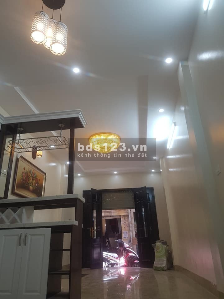 Nhà hiếm Phạm Văn Đồng, Từ Liêm 46m2, 3.9 tỷ, 5 tầng, ngõ nông, công nông vào nhà