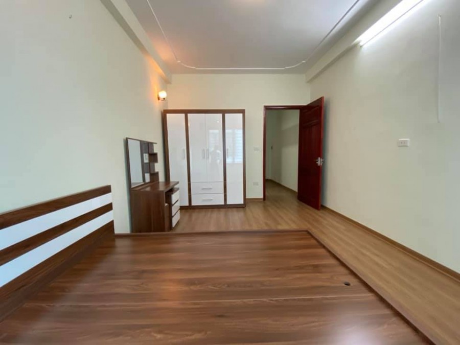 Cần bán nhà Hà Trì 5 tầng đúc kiên cố, diện tích 35m2 nhà đẹp giá bán chỉ 2,6 tỷ