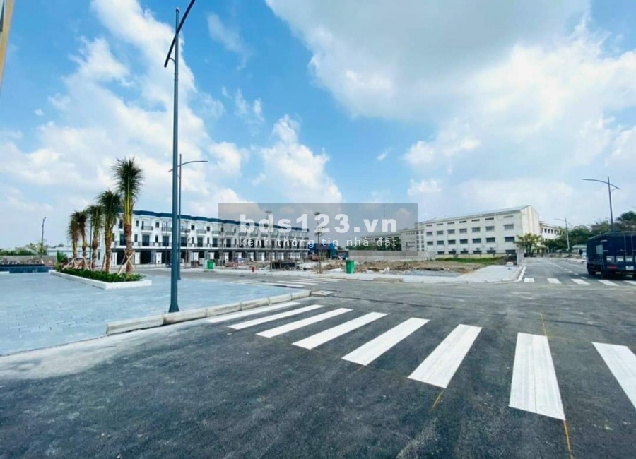 Bán đất có móng và nhà 1 trệt 2 lầu An Phú Cần Thơ, liên hệ 0949266451