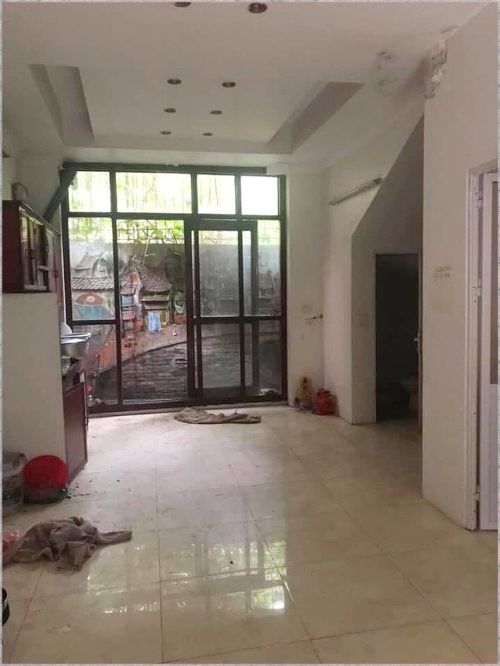 Bán nhà Biệt thự Hồ Tây diện tích 110m Ô tô vào nhà Giá chỉ bằng nhà ngõ
