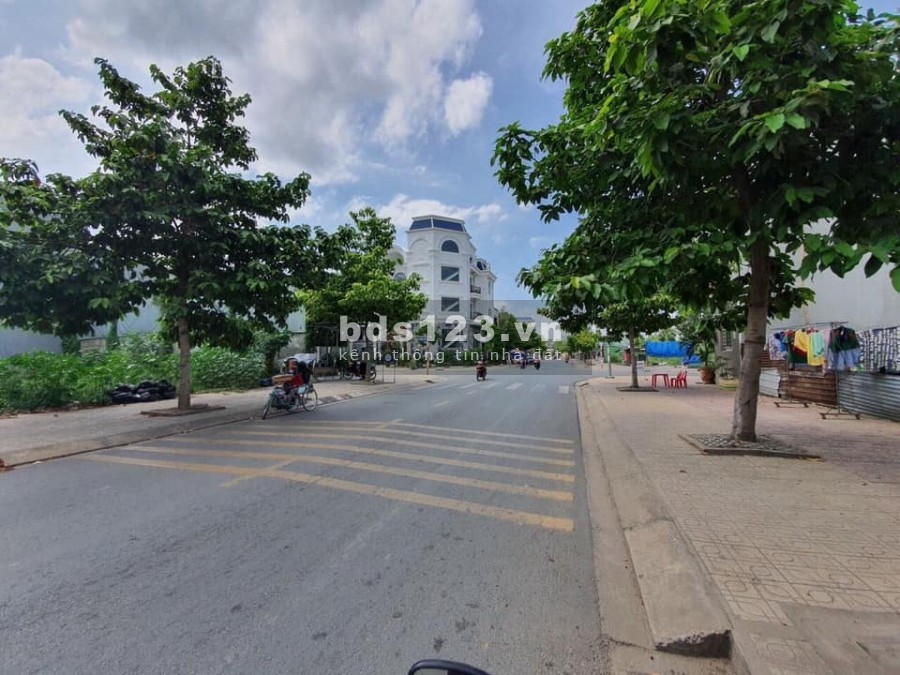Mở bán khu dân cư mới ngay gần Quốc lộ 51 vào 700m, gần bệnh viện Shingmark, thổ cư 100%