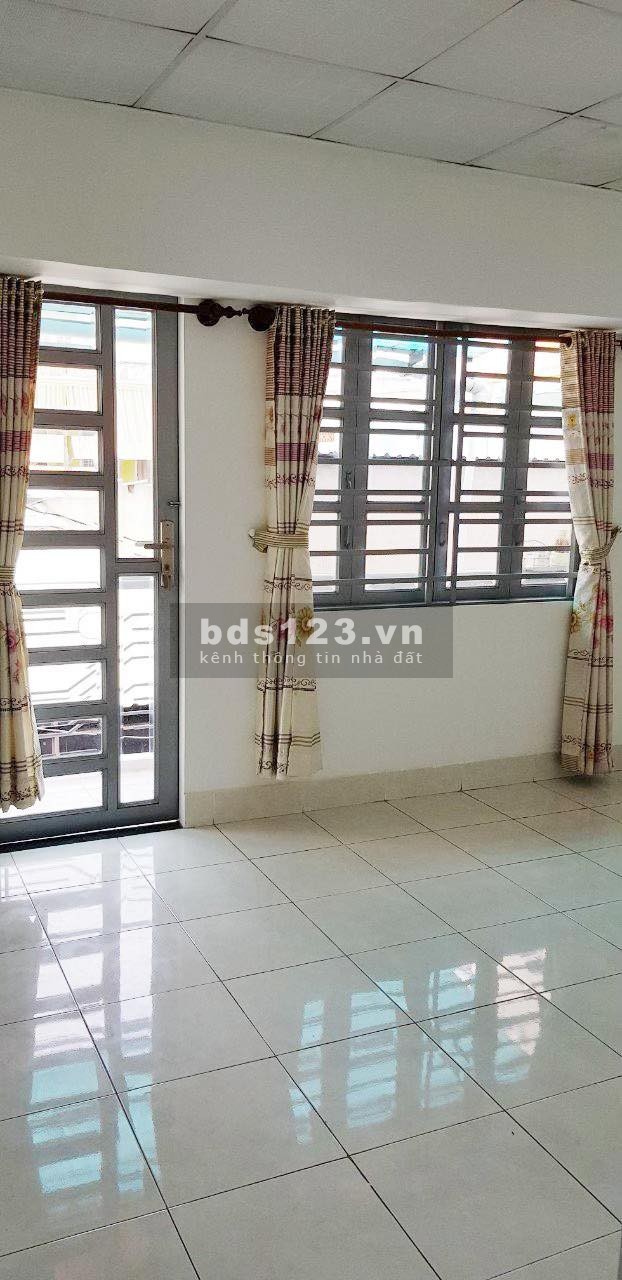 Bán gấp nhà gần Phạm Văn Đồng, giá 3.4 tỷ