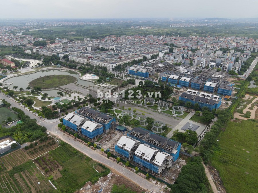Bán biệt thự Song Lập, 3.5 tầng, dt 250m2, mt 10m khu D Dương Nội, sở hữu lâu dài