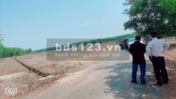Bán gấp lô đất mặt tiền 28m giá 514 triệu, pháp lý an toàn, sổ sẵn