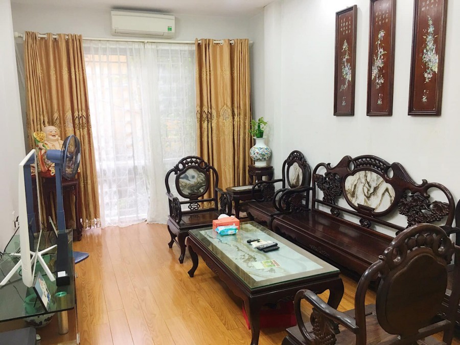 Bán nhà phố Lê Thanh Nghị, dt 38m2, 4 tầng, 3 pn, ngõ thoáng mát, gần phố, giá 3.1 tỷ, lh 0394357733