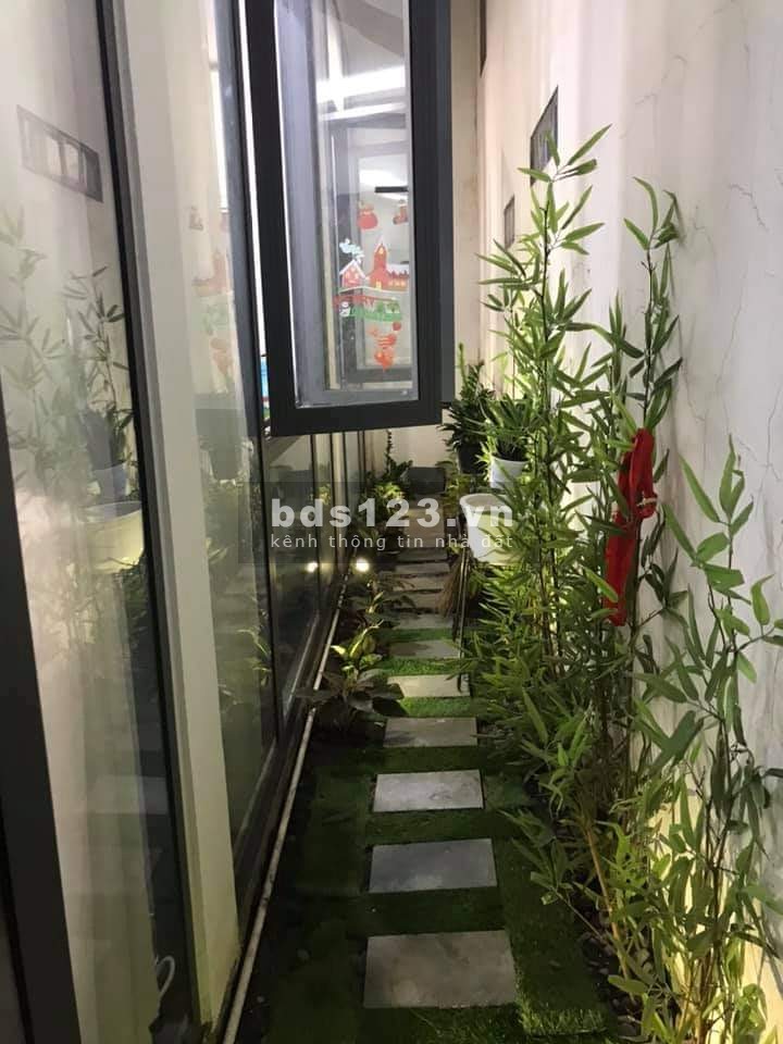 Bán nhà siêu đẹp K300 Cộng Hoà, dtsd 88m2 (8x11m), 3 tầng, giá 19 tỷ
