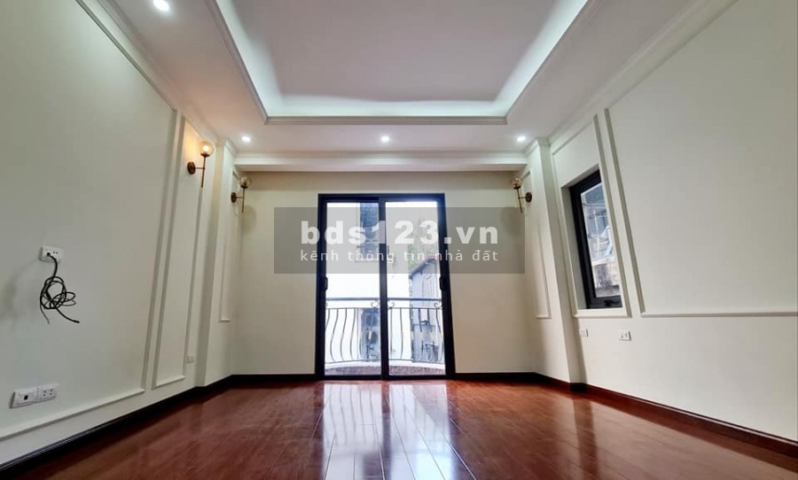 45m Nguyễn Ngọc Vũ Cầu Giấy 6 Tầng, Ô Tô Tránh, Thang Máy, Gần Phố, giá hơn 8 Tỷ
