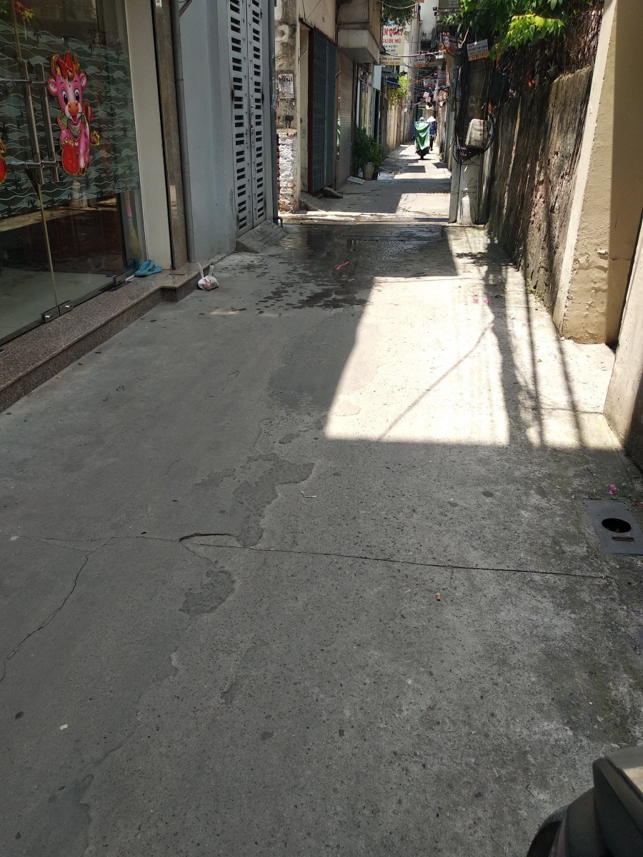 Bán nhà phố Lê Thanh Nghị, dt 38m2, 4 tầng, 3 pn, ngõ thoáng mát, gần phố, giá 3.1 tỷ, lh 0394357733