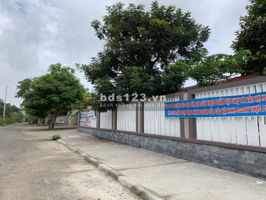 Mình đang co nhu cầu bán vài nên dất khu vực này, liên hệ 0868433455