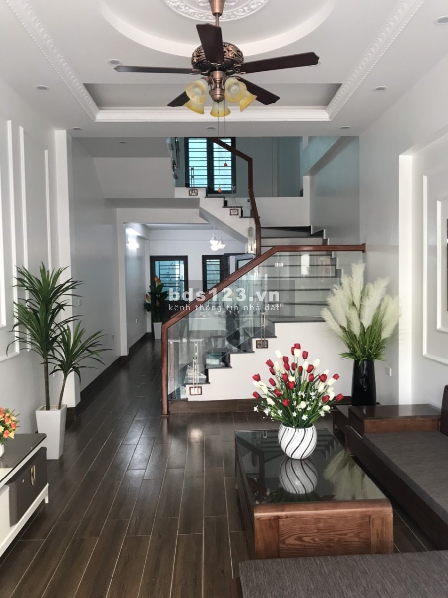 Bán Nhà Siêu Đẹp Chỉ Việc Về Ở. Nguyễn Lương Bằng thành phố Hải Dương, giá 2.65 tỷ