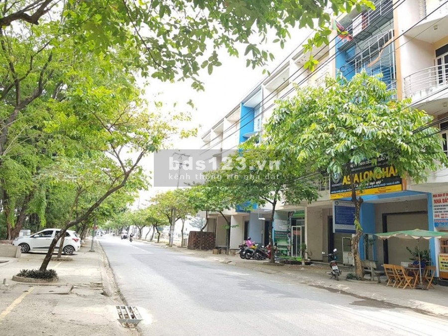 Cần bán lô đất nền 100m2 chợ cổng sau công ty pouchen