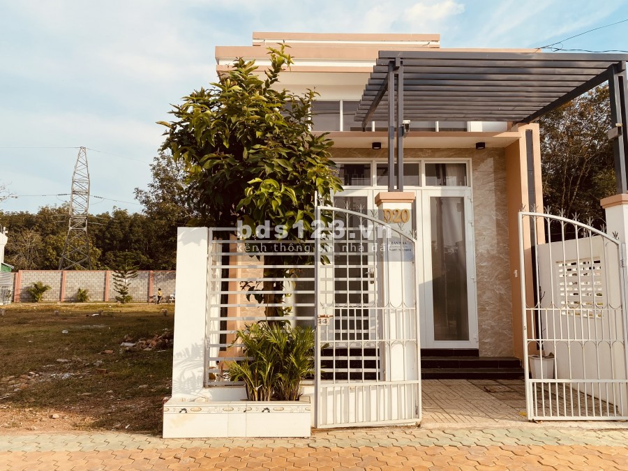 Bán nhà Bình Thuận, Đức Linh trung tâm thị trấn, có hỗ trợ vay ngân hàng tối đa 70%