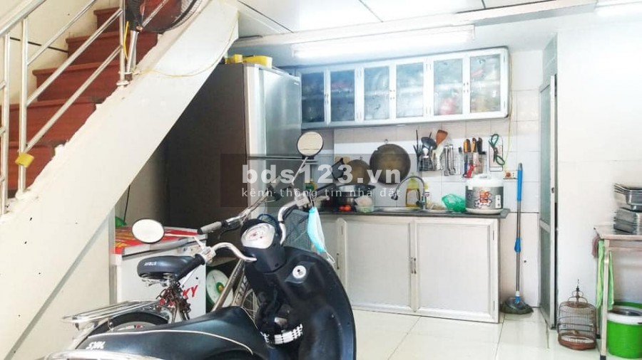 Dưới 4 tỷ mặt phố Quận Đống Đa, 2 mặt thoáng, kd sầm uất, dt 25m2, 4 tầng, giá 3.55 tỷ