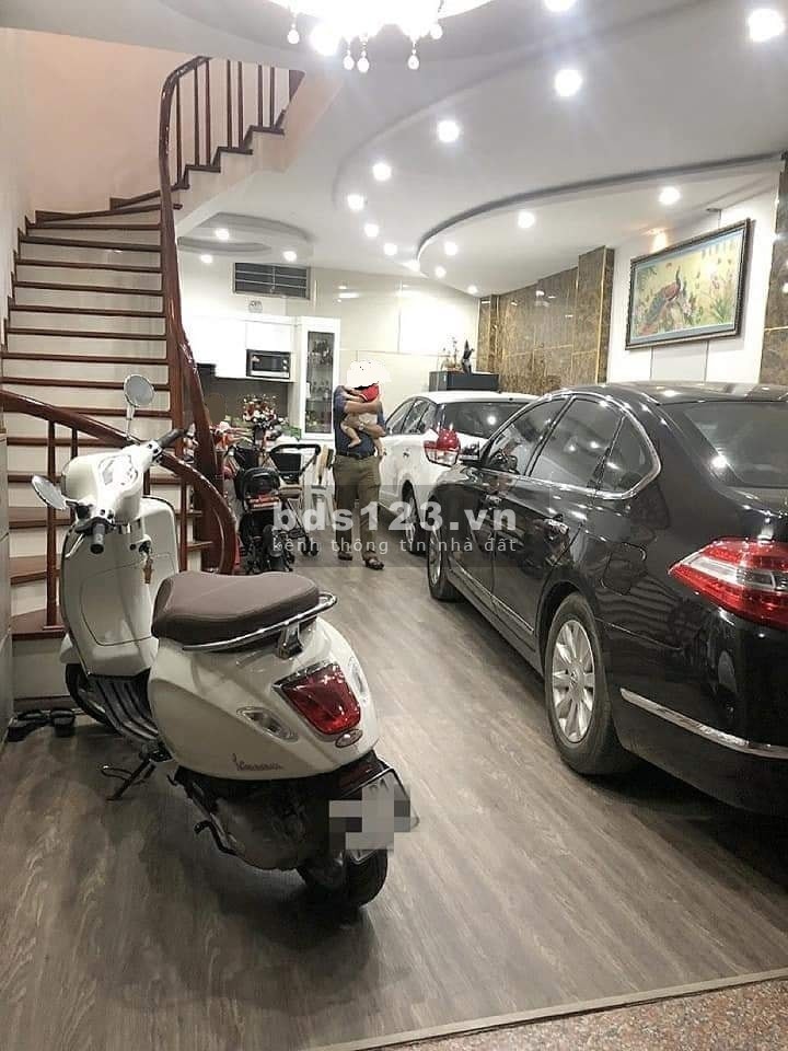 Bán nhà Dương Quảng Hàm, Cầu Giấy, dtsd 60m2, 5 tầng, mt 6m, ô tô