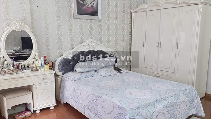 Bán nhà Dương Quảng Hàm, Cầu Giấy, dtsd 60m2, 5 tầng, mt 6m, ô tô