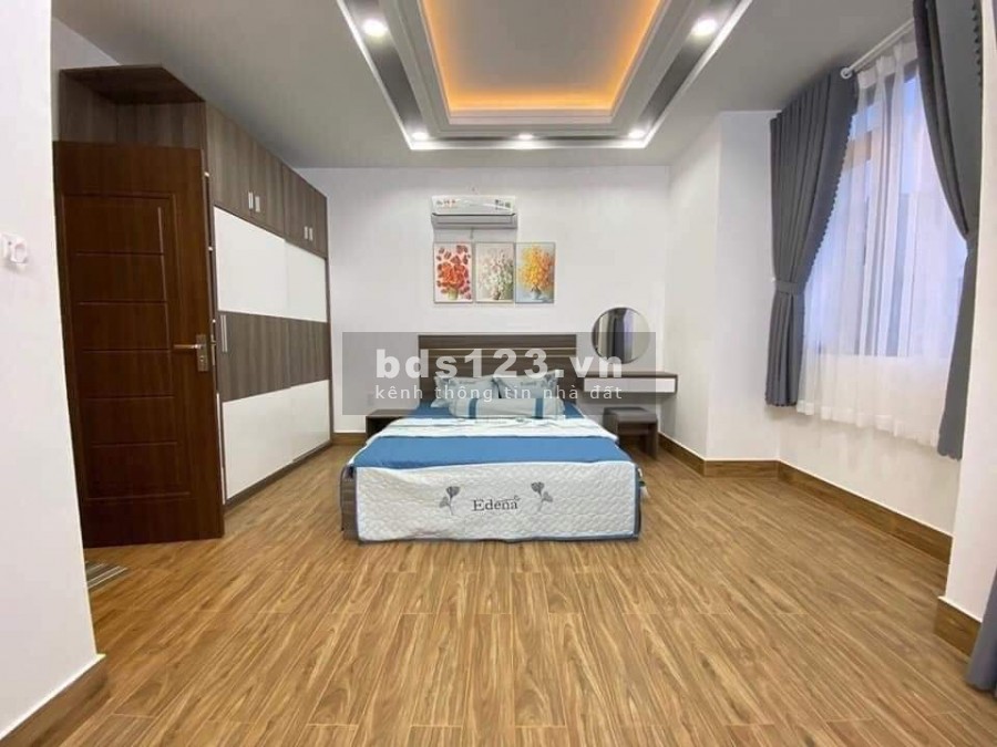 Bán gấp nhà Bùi Xương Trạch, Thanh Xuân diện tích 40m2, 6 tầng, giá chỉ 3.2 tỷ, lh 0368781929