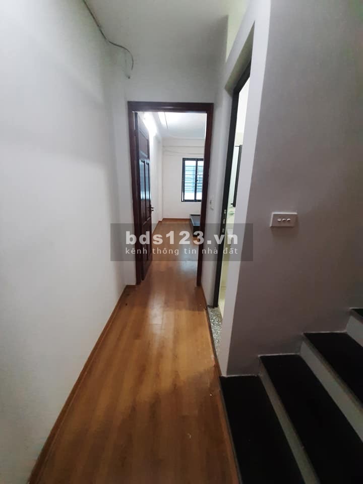 Giá bán nhỉnh 2 tỷ, 5 tầng nhà đẹp nội thất xịn ở luôn phố Bà Triệu, Quận Hà Đông