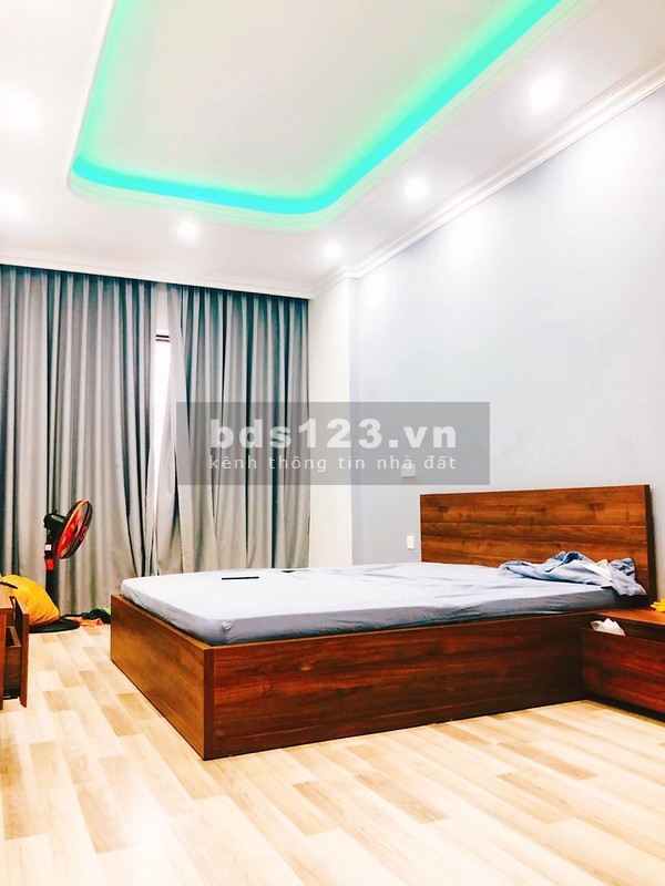 Bán Nhà Hẻm Xe Tải Thành Thái, Quận 10, dt 36m2, 4 lầu đúc, giá bán 5.3 tỷ