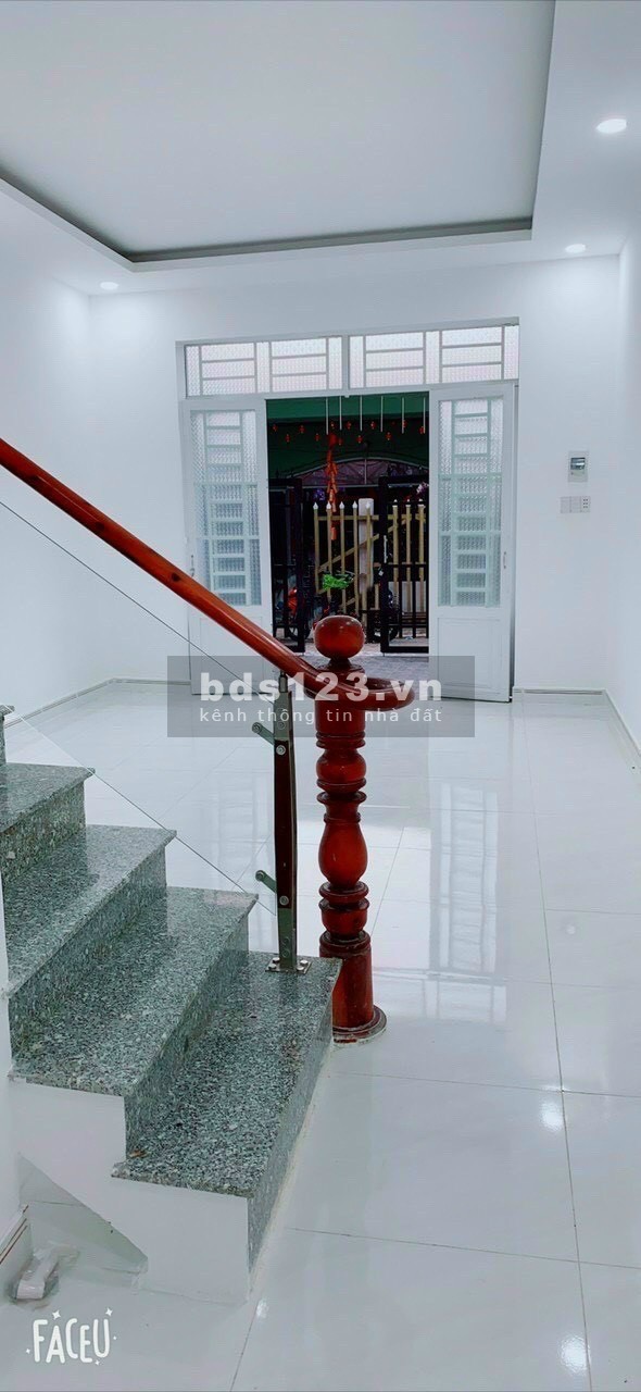 Bán nhà mới 95% giá sale ngộp mùa dịch Thủ Dầu Một, kiến trúc nhà đẹp, thông thoáng