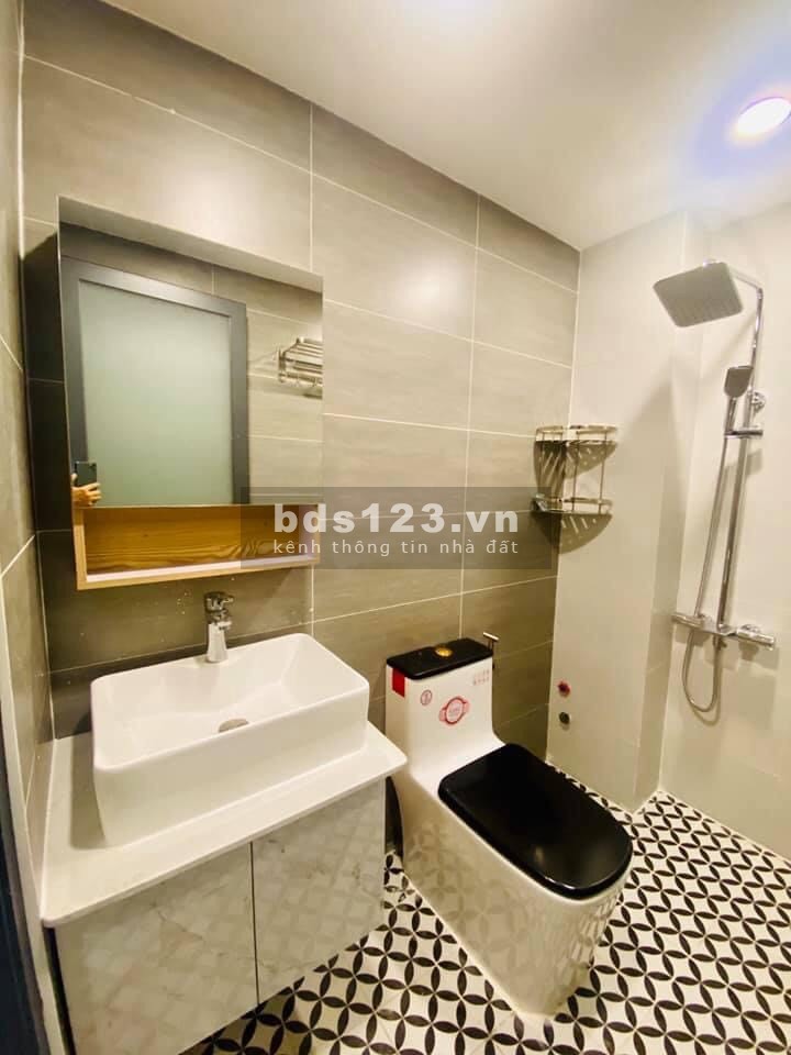 Bán gấp nhà đẹp 4 tầng Đường Hòa Hảo, Quận 10, giá bán chỉ 9 tỷ 500
