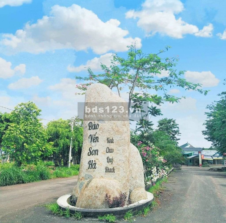 Cần bán lô đất chính chủ ngay tthc đối diện ngay khu du lịch đảo yến sổ sẵn cần sang tên lh 0975779138